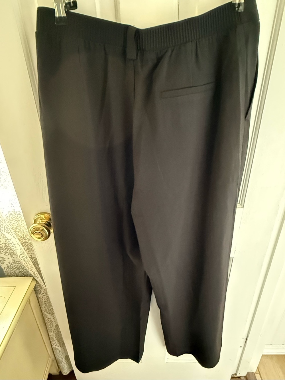 HALARA Black High-Waisted Wide-Leg Pants - Picture 5 of 7